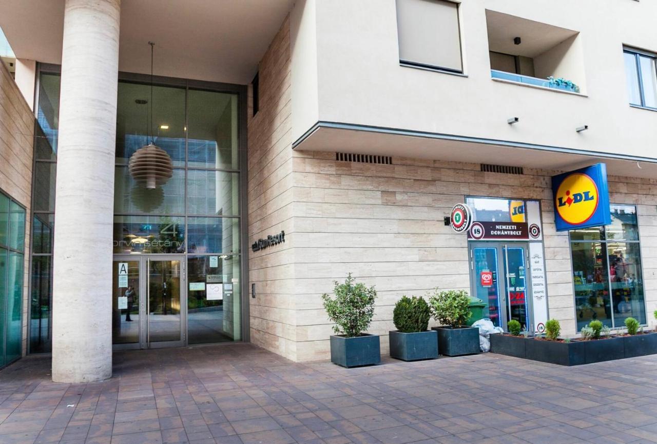 Urban Corvin Apartament